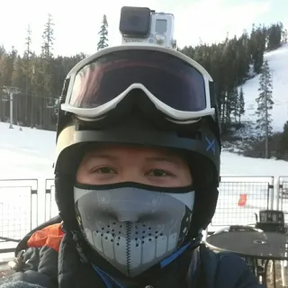 Khai N.
