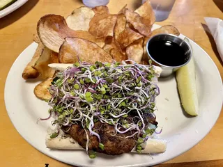 Lulu Cafe and Bar