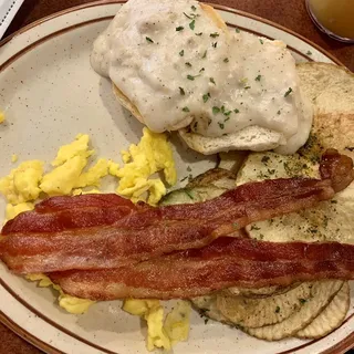 Biscuits & Homemade Sausage Gravy