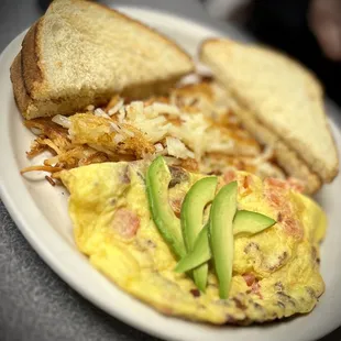 the omelet with avocado