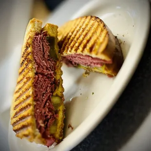 a corned beef sandwich