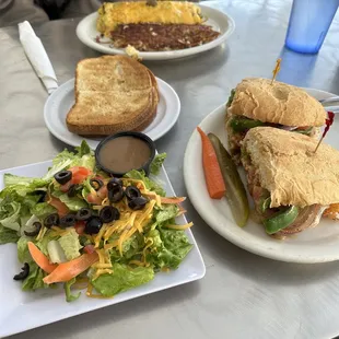 Hobo Omelette &amp; Santa Fe Chicken Sandwich