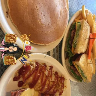 Avocado, Bacon Sandwich