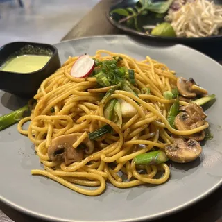 Extra Plain Garlic Noodles