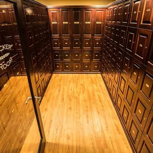 Member&apos;s Lockers.