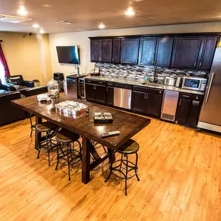 Kitchen in the lounge.