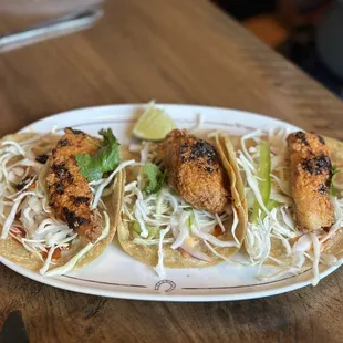 Pescado (3 Tacos)