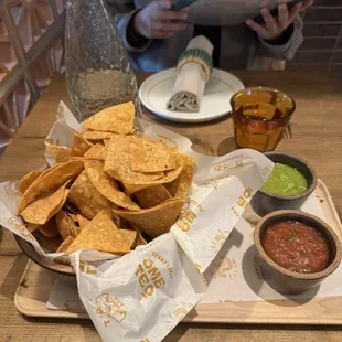 Chips &amp; Salsas