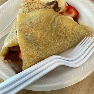 Nutella crepe with strawberries  &amp; bananas