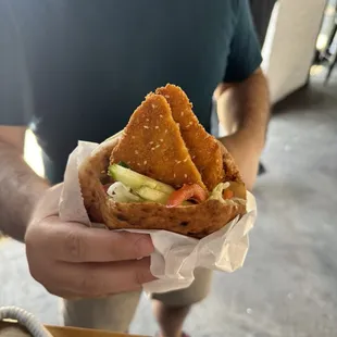 Schnitzel Pita