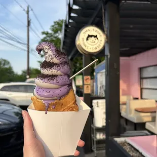 Ube x Black sesame swirl