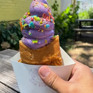 Taiyaki with ube ice cream and fruity pebbles