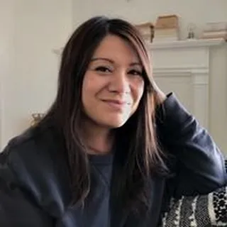 Sarah R.