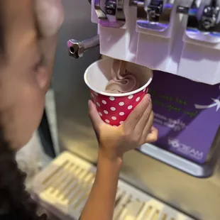 Dispensing frozen yogurt