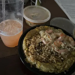 Mofongo with shrimp and a Caribbean Cherry drink !