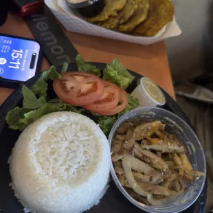 Pollo al ajillo