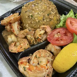 Garlic shrimp and mofongo