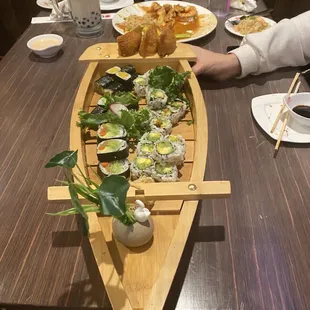 sushi, food, sashimi, sushi and sashimi