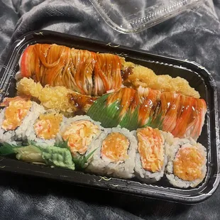 Omka Grill & Sushi