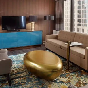 Sheppard Suite Parlor at Omni Charlotte Hotel