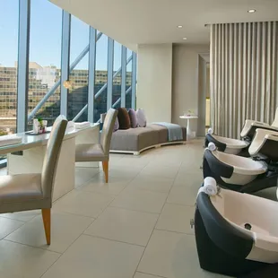 Mokara Mani &amp; Pedi at Omni Dallas Hotel