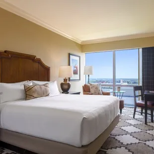 Guestroom Deluxe King Premier