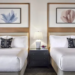 Casita Queen guest room