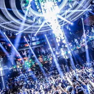 Chandelier at Omnia, Las Vegas!