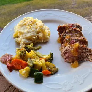 Pork Tenderloin Medallions W/Pineapple Habanero Sauce, Smashed Potatoes, &amp; Mixed Veggies