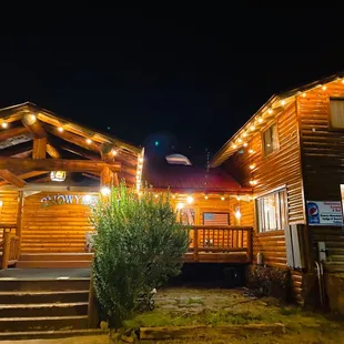 Snowy Mountain Lodge Restaurant Entrance