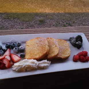Toasted Vanilla Pound Cake w/Mixed Berries &amp; Whipped Cream