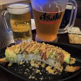 Eel crunch roll