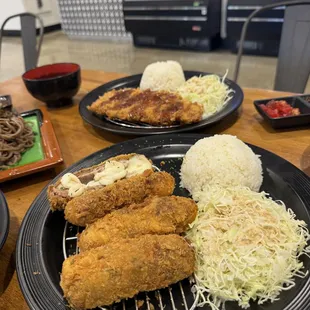 chicken wings and fried chicken, bbq wings, chicken wings, bbq chicken, poultry, fried chicken, chicken, fried chicken wings, food
