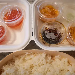 Uni / Ikura bowl as takeaway (very hot rice kept separate)