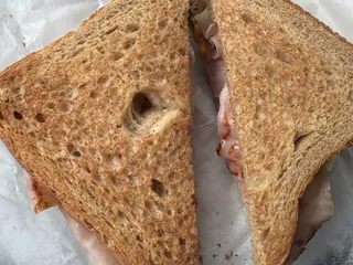 Bi Bi Cafeteria