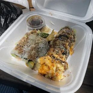 Rocking Roll (left), Downtown Roll (right)