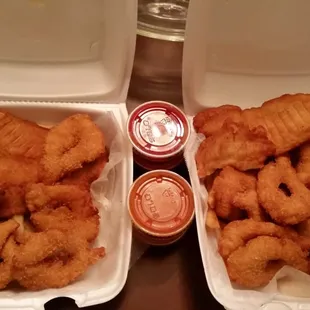 Jumbo shrimp french fries fried flounder. Good customer service platters are nice and hot .yummy