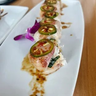 sushi, sashimi, sushi and sashimi, food