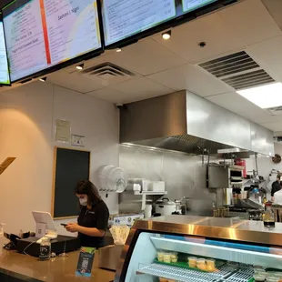 sushi and sashimi, interior