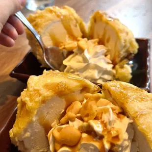 Fried ice cream with gold fish