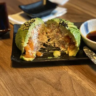 Avocado bomb (opted for non spicy crab)