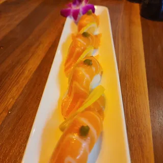 Salmon Belly with Fresh wasabi nigiri 4 piece