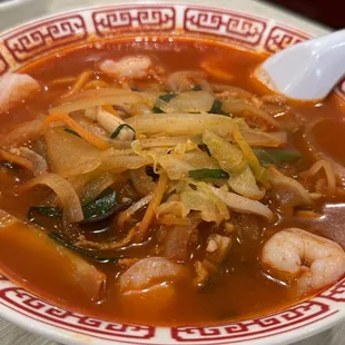 Seafood spicy Soup noodle
