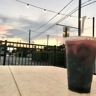 We can make cold drinks that match the warm sunset!