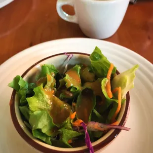 House salad that comes with entrees. Nice peanut dressing.