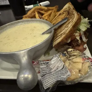 Soup and 1/2 deli Sandwich