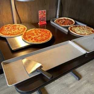 Pizza with the wing buffet.