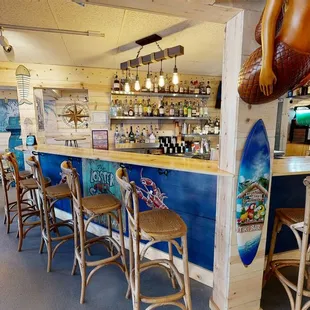 Tropical Inspired indoor dining and tiki bar