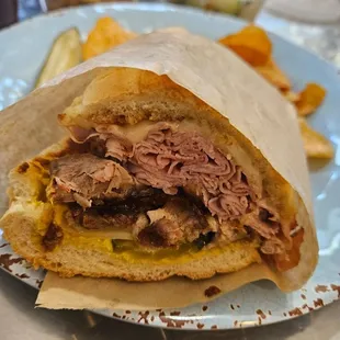 Cuban sandwich (half)