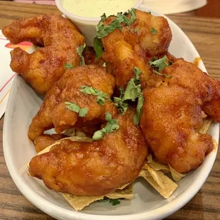 food, chicken wings and fried chicken